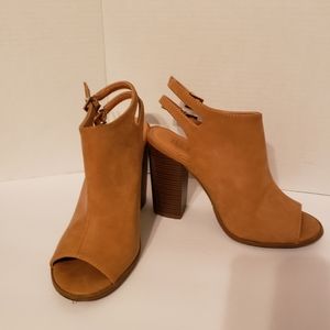 BellaMarie heels, size 8